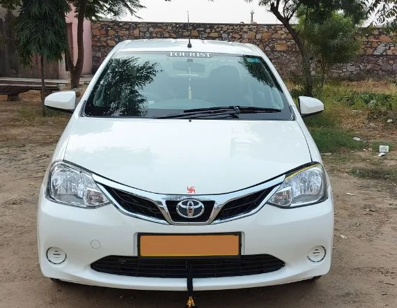 Toyota Etios 05 seater sedan (2) (2)