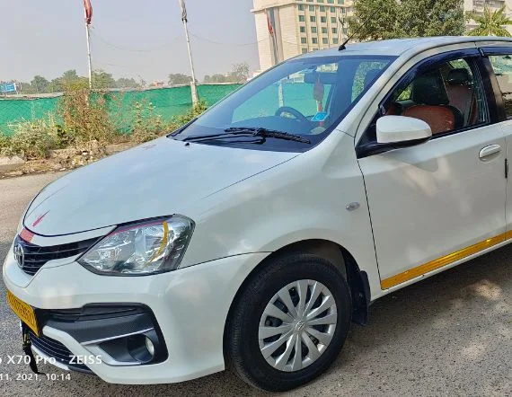 Toyota Etios 05 seater