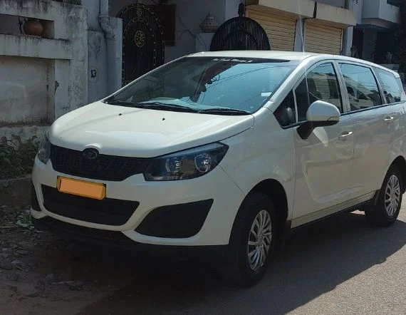 Toyota crysta 07 seater